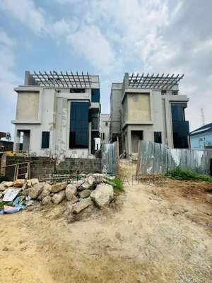 4bdrm Duplex in In A Gated Estate, Surulere for sale