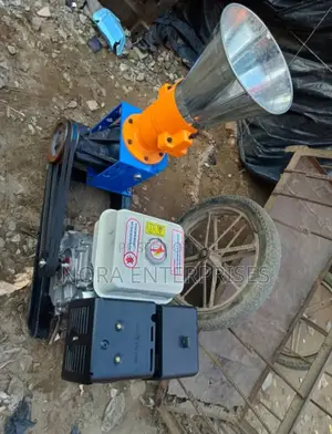 Pelleting Machine’ for Animals Food’ 13hp Engine 200kg/Hr