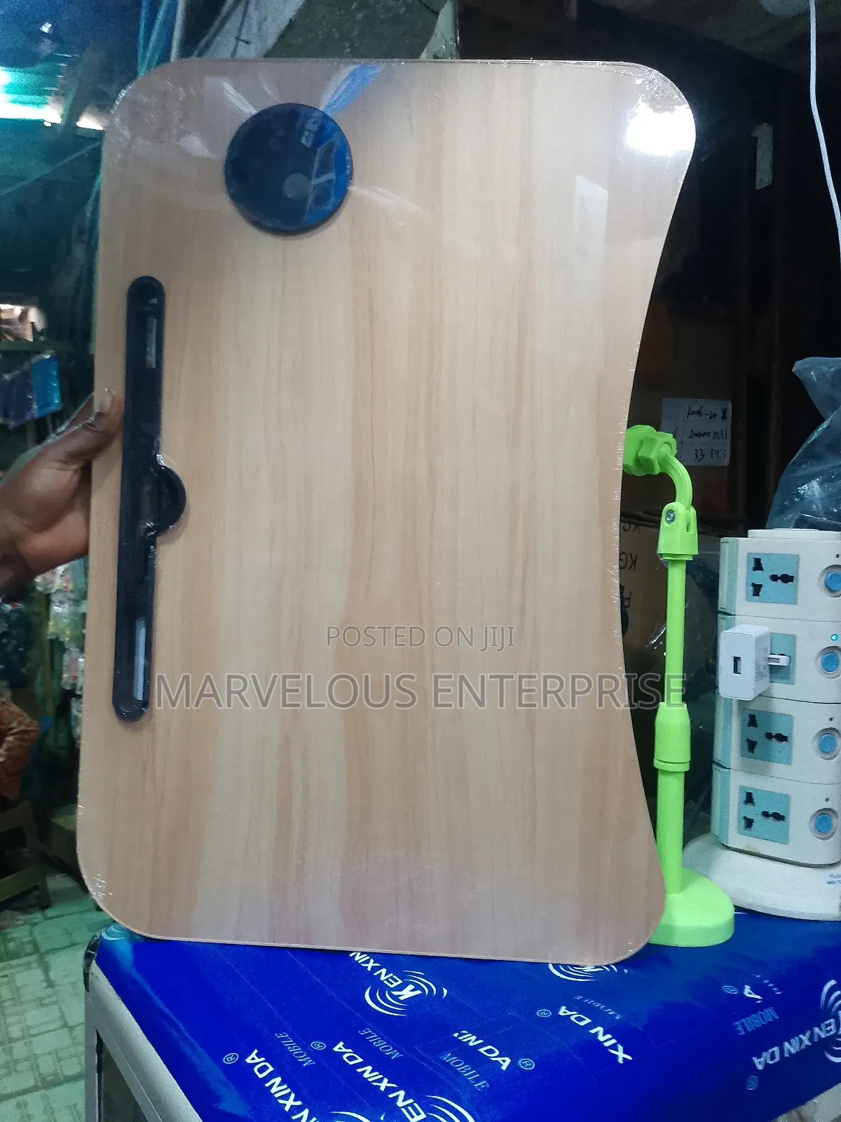 Adjustable Foldable Laptop/Bed Table/Desk