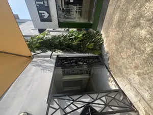 Shop to Let in Lekki Phase 1