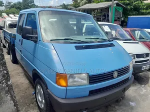 Volkswagen Transporter 2005 Blue