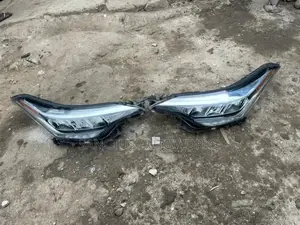 Headlight Toyota C-Hr