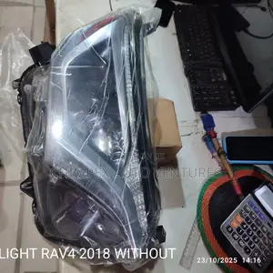 Headlamp Rav 4 2018