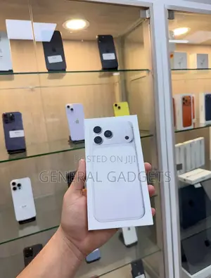 New Apple iPhone 17 Pro Max 256 GB White