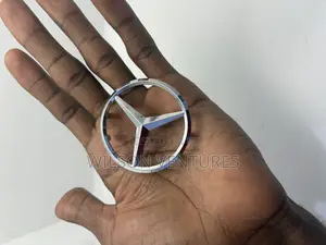 Mercedes Benz Steering Logo