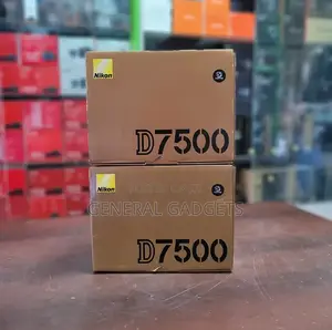 Nikon D7500 With 18-140mm