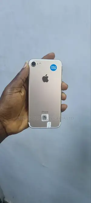 Apple iPhone 7 32 GB Gold