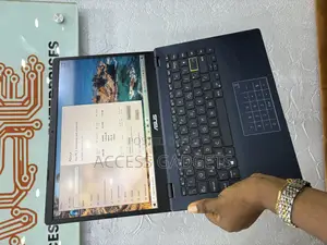 Laptop Asus Vivobook E410M 4GB Intel Celeron SSD 512GB