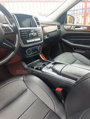Mercedes-Benz M Class ML350 4MATIC 4dr SUV AWD (3.5L 6cyl 7A) 2014