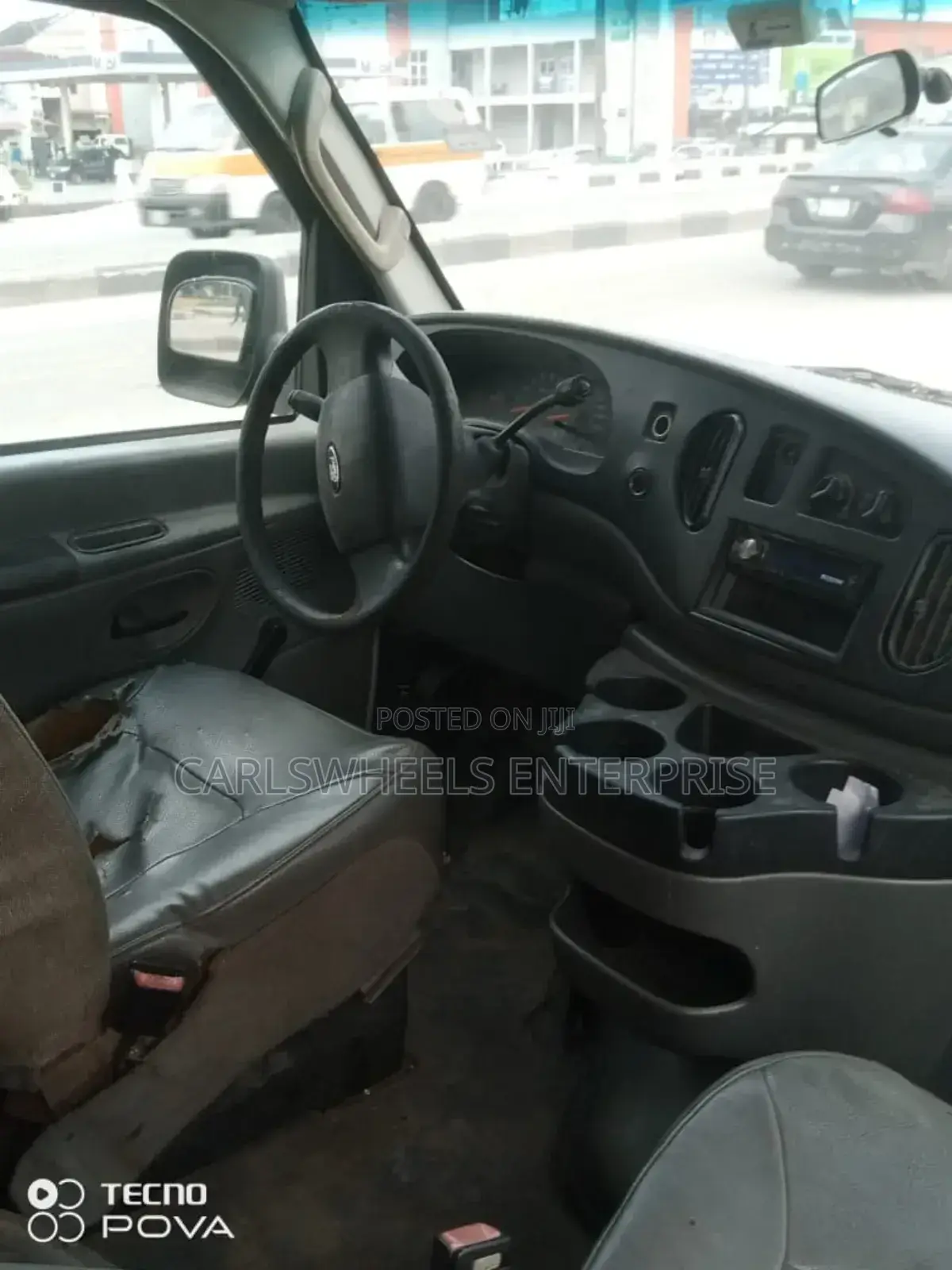 Ford E250 2009 Black
