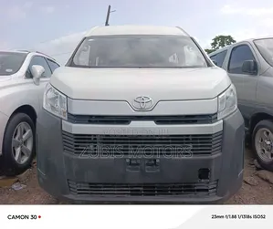 Toyota HiAce 2020 White