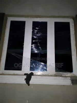 3panel Casement Window With Net