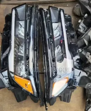 Headlights Honda Pilot 2025