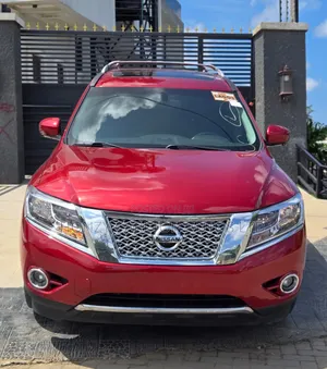 Nissan Pathfinder Platinum 4dr SUV 4WD (3.5L 6cyl CVT) 2014 Red