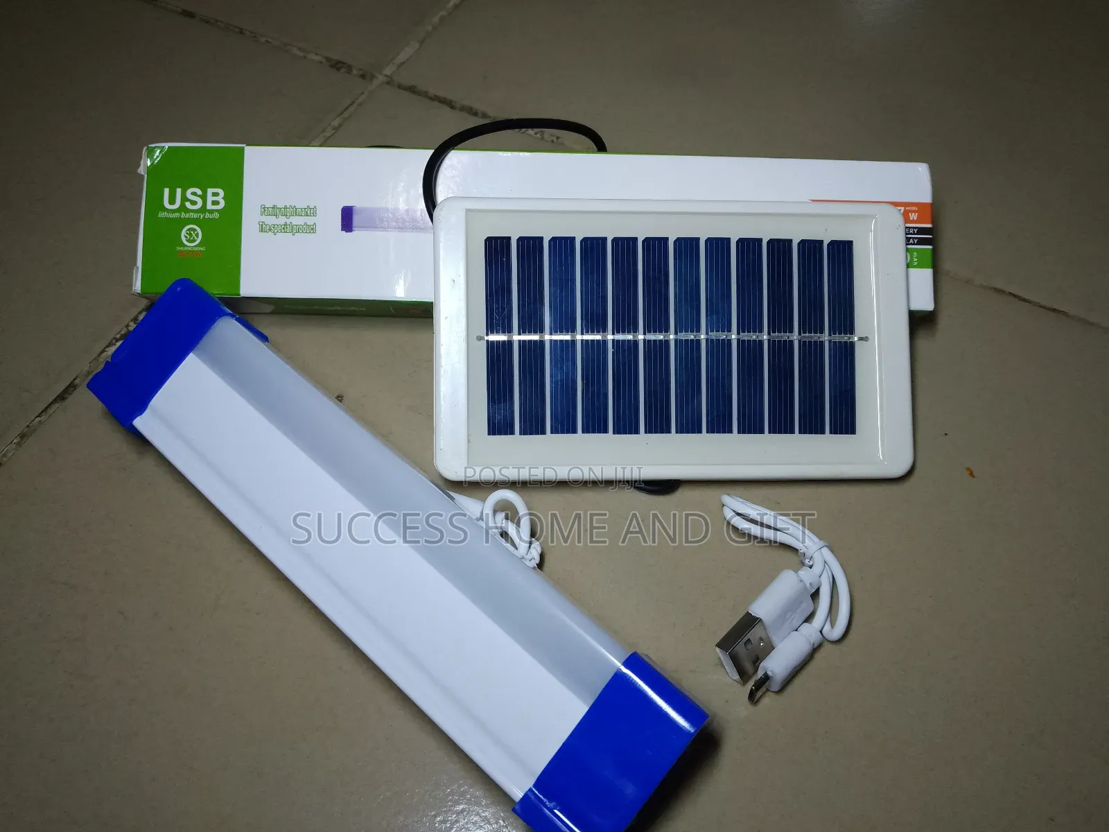 Fluorescent Light
With Solar Panel