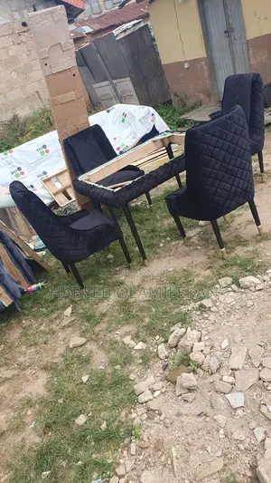 A Set of Dining Chair