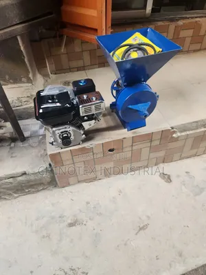 Complete Set of Pepper Grinding Machine, With 6.5hp Petrol Engine