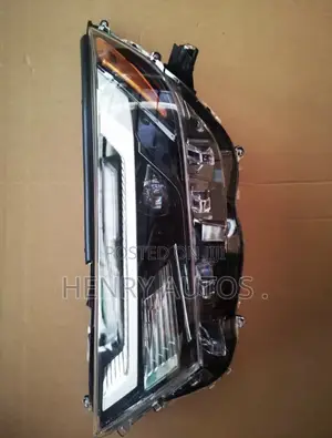 Set Headlamp Rav 4 2023