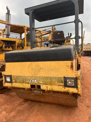 Cat Asphalt Compactor Drum to Drum Roller Cb 534 - Foreign Use