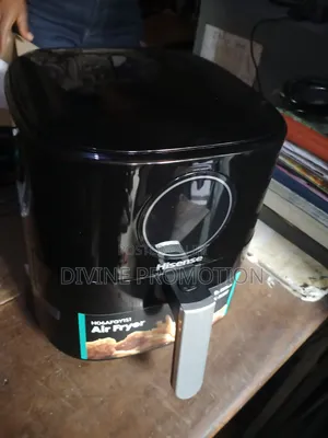 5.2 Liters Hisense Air Fryer, Black Color, 1 Year Warranty.