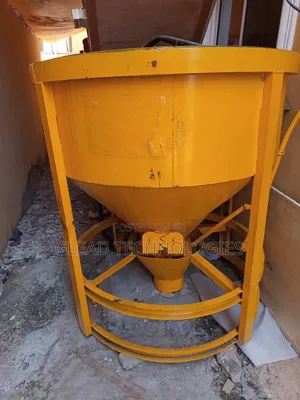 1000l Concrete Bucket With Funnel