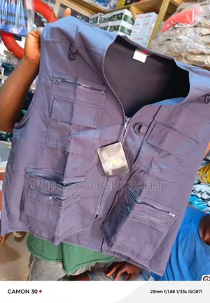 Multi Pocket Media Jacket