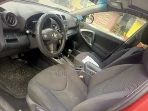 Toyota RAV4 LE AWD (2.5L 4cyl 6A) 2013 Red