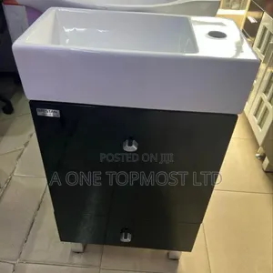 Ccabinet Design (40cm)