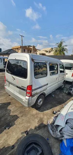 Suzuki APV Minibus 2009 Silver