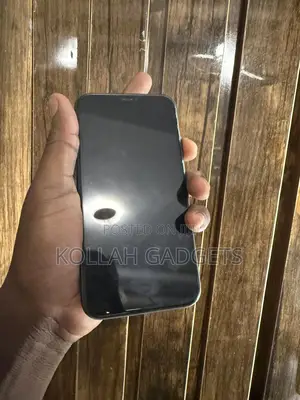 Apple iPhone 11 64 GB Black