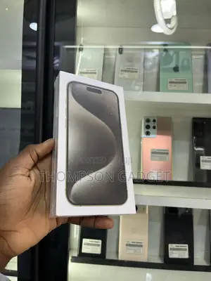 New Apple iPhone 15 Pro Max 256 GB