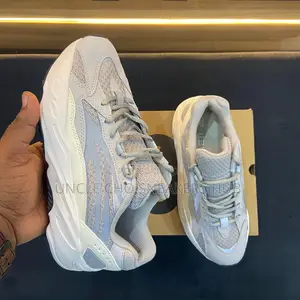 Yeezy Boost 700 V2