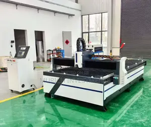 FMJ-1530 2000w Fiber Laser Cutting Machine With Dust Cover Chiller