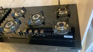 Special Auto Ignition Gas Cooker With 5 Burners.
