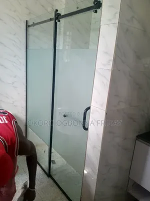 Oyibo Bathroom