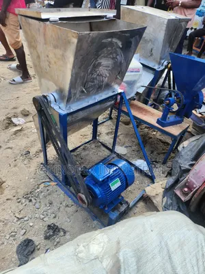 Cassava Grinding Machine, Comes With 5.5hp Electric Motor
