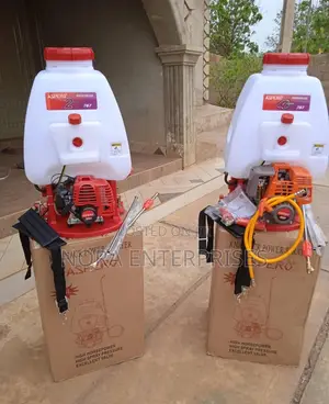 Agriculture Power Spraying Machine