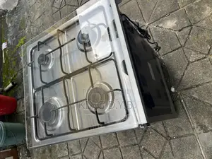 4 Burner Standing Cooker