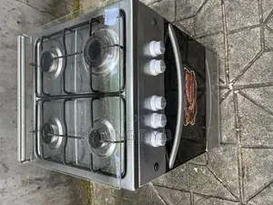 4 Burner Standing Cooker