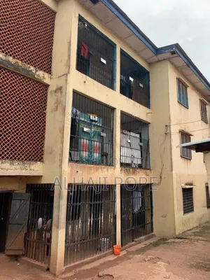 3bdrm Block of Flats in Enugu for sale
