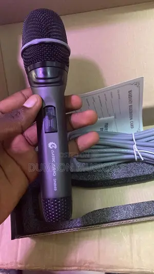 Classic Audio Wired Microphone Sn849