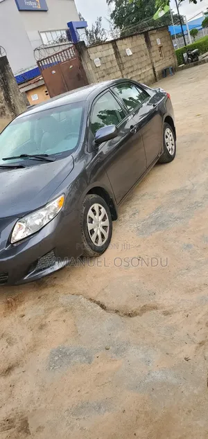 Toyota Corolla 2010 Gray