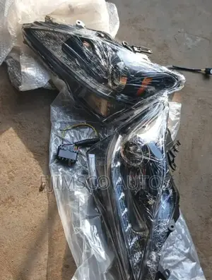 Headlamp Is 250 2015 Model