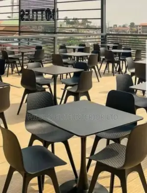 Quality Restaurant / Outdoor Set