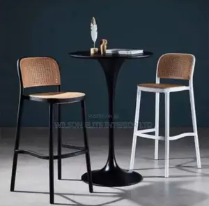 Bar Chair / Stool