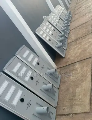  First Class England 300w All-in-One Solar Street Light