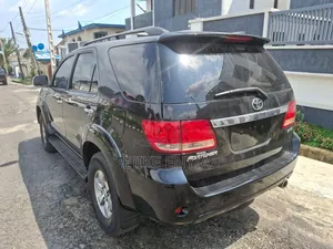 Toyota Fortuner 4.0 AWD 2008 Black