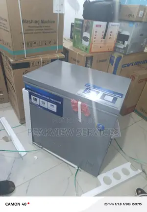 Mdrc277fzg43ngg — Midea 200-Litre Chest Freezer, Compact Footprint