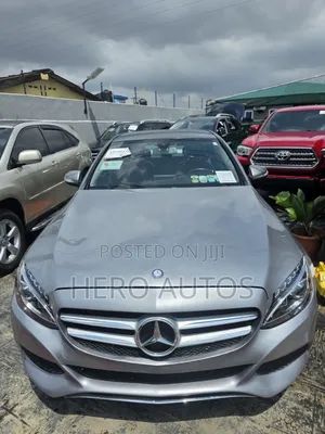 Mercedes-Benz C300 Luxury 4dr AWD 4Matic Sedan (2.0L 4cyl 7A) 2015 Gray