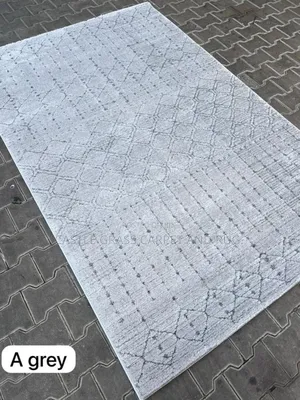 Quality Center Table Rug Available in Sizes